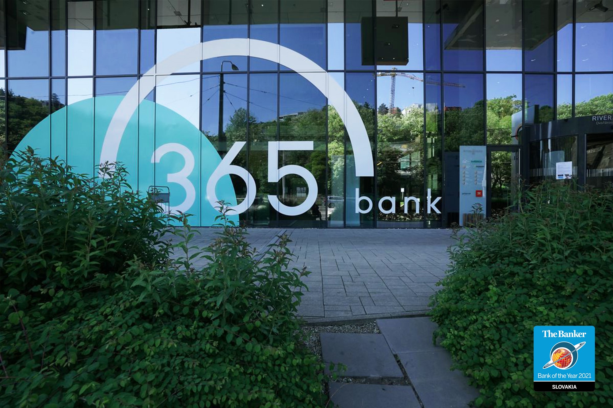 365.bank sa stala bankou roka na Slovensku podľa britského magazínu The Banker 
